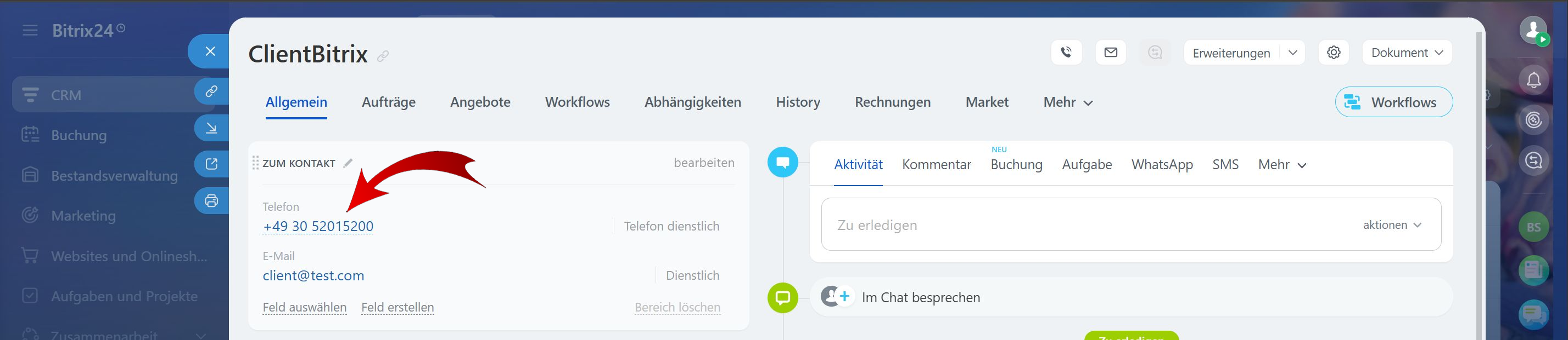 Der Manager klickt in Bitrix24 auf die Nummer